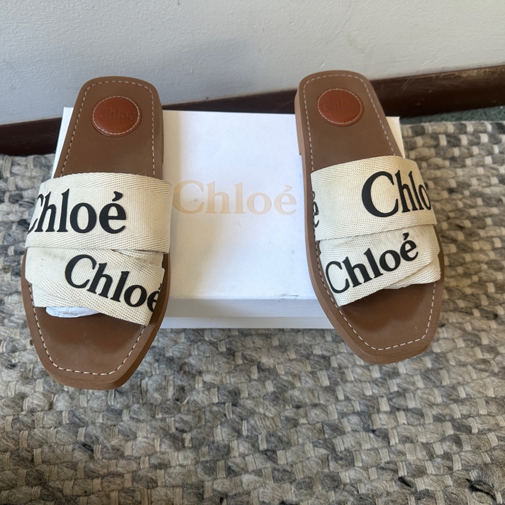 CHLOÈ Women's Woody Logo Slide Sandals